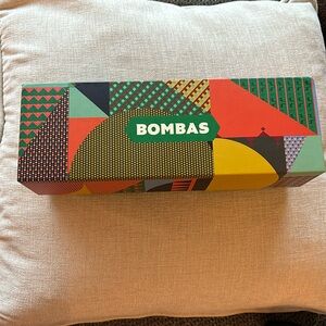 4 pack of Bombas socks.